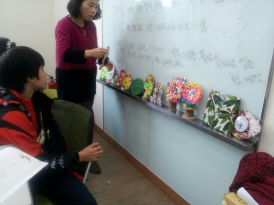 <span class='galleria_span'>수업사진</span><br />